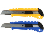 Нож канцелярский усиленный Silwerhof Daily, ширина лезвия 18 мм, корпус ассорти Нож канцелярский усиленный Silwerhof Daily, ширина лезвия 18 мм, корпус ассорти