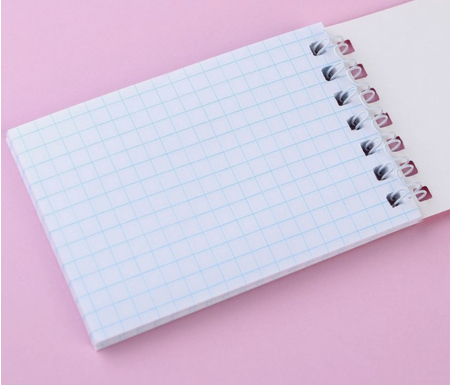 Блокнот на гребне «Сима-Ленд» (А7), 70*100 мм, 32 л., клетка, «Коты-аристократы» Блокнот на гребне «Сима-Ленд» (А7), 70*100 мм, 32 л., клетка, «Коты-аристократы»