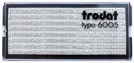 Касса символов для самонаборных штампов Trodat typo 6005, 360 символов, высота основного шрифта 2,2 мм, шрифт для выделения 3,1 мм, шрифт русский