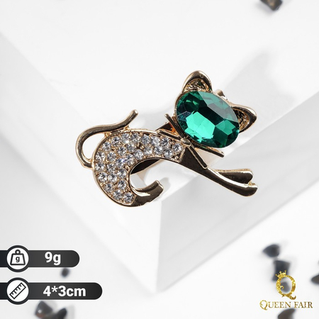 Брошь «Кошечка», «С бантом», цвет изумрудно-белый в золоте