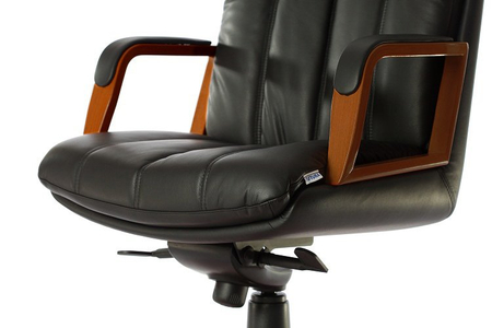 Кресло офисное Roma P для руководителей, дерево (темный орех), обивка - черная кожа 