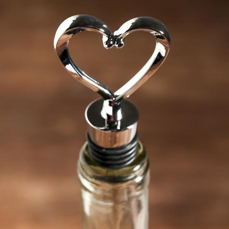 Набор сувенирный «Винишко», 2 предмета (штопор-бутылка и пробка) Набор сувенирный «Винишко», 2 предмета (штопор-бутылка и пробка)