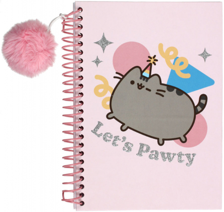 Блокнот на гребне А5 Pusheen, 150*210 мм, 48 л., линия, с подвеской (помпоном) Блокнот на гребне А5 Pusheen, 150*210 мм, 48 л., линия, с подвеской (помпоном)