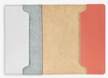Обложка на паспорт из натуральной кожи комбинированная, 13,5*9,5*0,4 см, «Зеленоглазый кот», рыжая с белой вставкой
