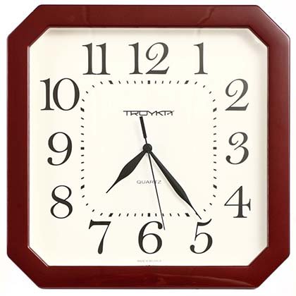 Часы настенные «Тройка» рамка бордовая
