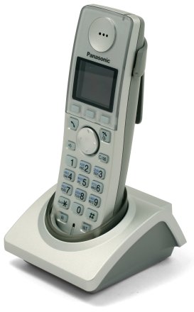 Дополнительная трубка для телефона KX-TGA810 Panasonic, серебристая Дополнительная трубка для телефона KX-TGA810 Panasonic, серебристая