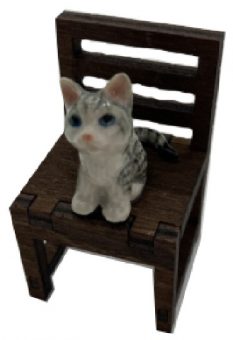 Фигурка фарфоровая №02 «Котенок на стуле серый»