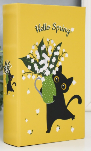 Кэш-бокс (сейф-книга) Sima-Land, 21*13*5 см, «Черный кот с ландышами в вазе» Кэш-бокс (сейф-книга) Sima-Land, 21*13*5 см, «Черный кот с ландышами в вазе»